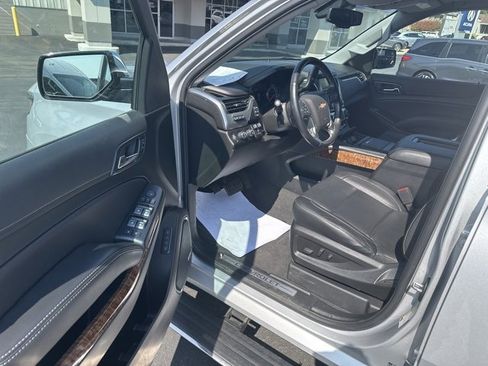 Used 2020 Chevrolet Tahoe Premier image 16