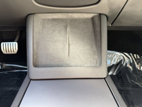 Used 2024 Tesla Model 3 Performance image 29