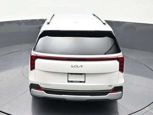 Used 2026 Kia Carnival EX FWD image 15
