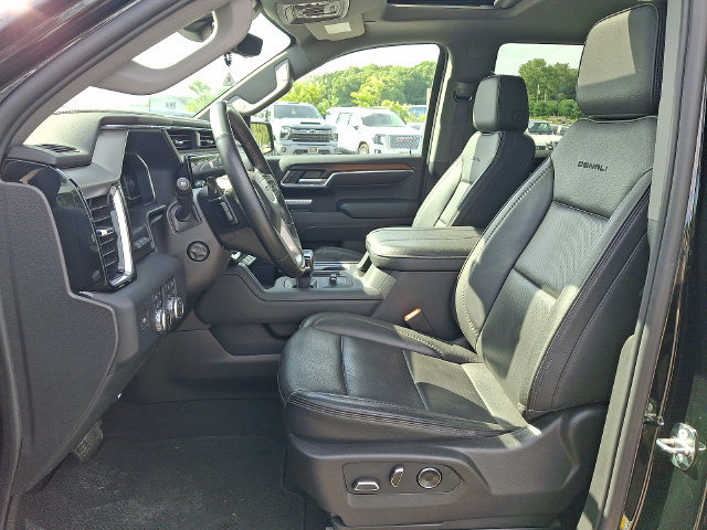 Used 2024 GMC Sierra 1500 Denali w/ Denali Reserve Package AWD/4WD image 2
