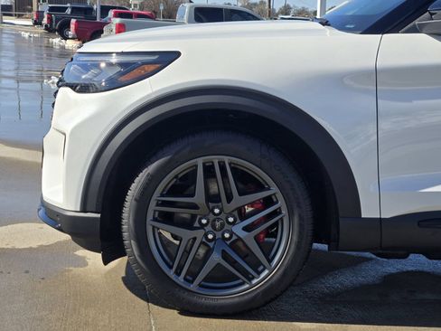 New 2026 Ford Explorer ST AWD/4WD image 9