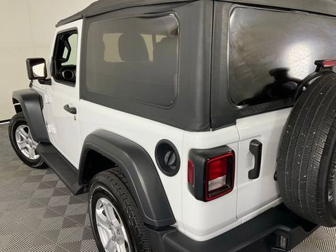 Used 2020 Jeep Wrangler Sport image 32