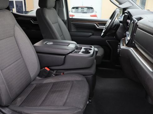 Used 2025 Chevrolet Silverado 1500 LT RWD image 26