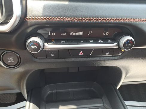 Used 2024 MAZDA CX-50 AWD 2.5 Turbo image 23