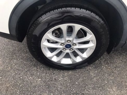 Used 2021 Ford Escape SE w/ Cold Weather Package AWD/4WD image 44
