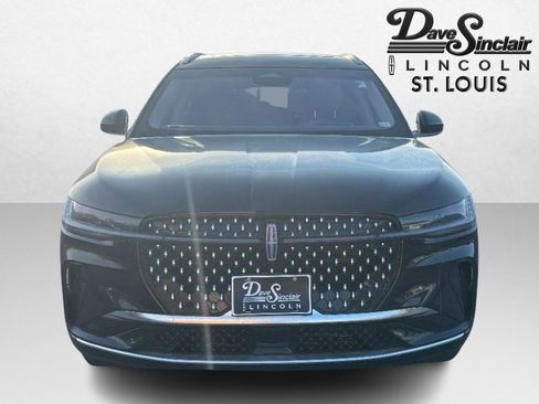 Certified 2024 Lincoln Nautilus Reserve w/ Equipment Group 202A image 8