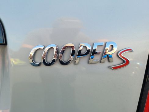 Used 2022 MINI Cooper Countryman S w/ Signature Upholstery Package image 14