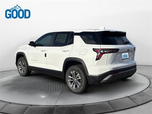 New 2026 Chevrolet Equinox LT image 3