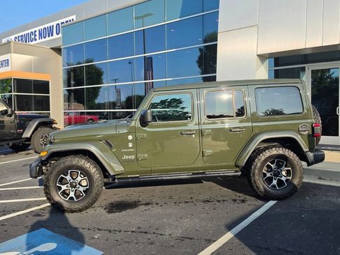 Used 2021 Jeep Wrangler Unlimited Sahara AWD/4WD image 2