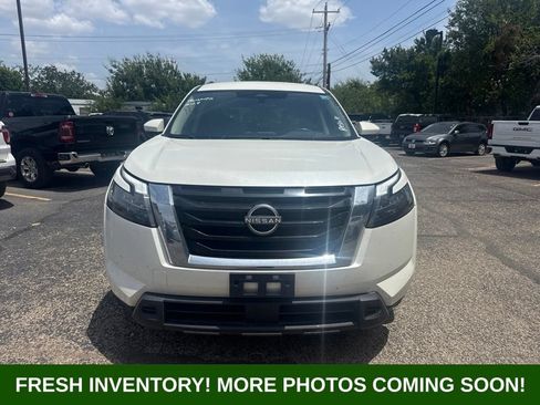 Used 2024 Nissan Pathfinder SV FWD image 7