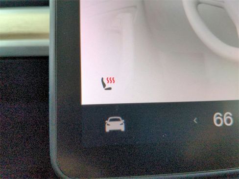 Used 2021 Tesla Model Y Long Range image 33