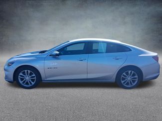 Used 2017 Chevrolet Malibu LT FWD video 2