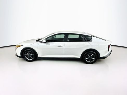 Used 2025 Kia K4 FWD image 4