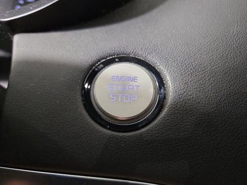 Used 2018 Kia Stinger GT2 AWD/4WD image 24