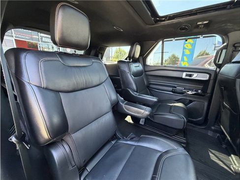 Used 2022 Ford Explorer ST w/ Equipment Group 401A AWD/4WD image 30