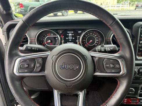 Used 2020 Jeep Wrangler Unlimited Rubicon w/ Quick Order Package 28Y Recon AWD/4WD image 24