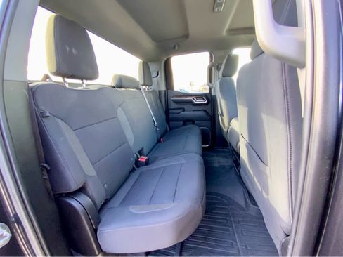 Used 2023 GMC Sierra 1500 SLE w/ Enhanced Capability Package AWD/4WD image 29