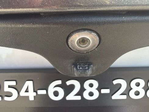 Used 2019 Ford Explorer XLT w/ Equipment Group 202A FWD image 25
