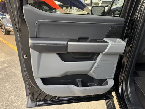 Used 2021 Ford F150 XLT w/ Equipment Group 302A High image 16