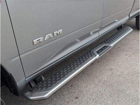 Used 2024 RAM 2500 Big Horn image 10