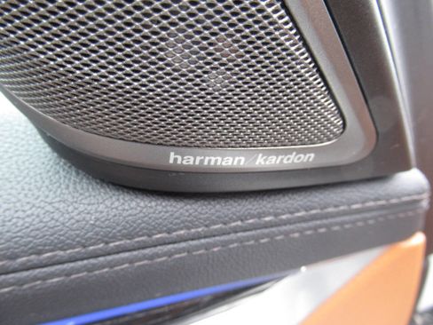 Used 2020 BMW 740i xDrive w/ M Sport Package image 24