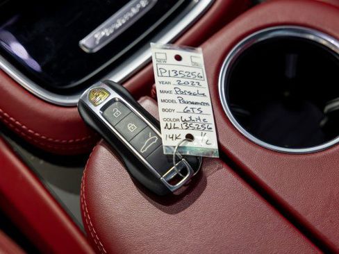 Used 2022 Porsche Panamera GTS w/ Premium Package image 57