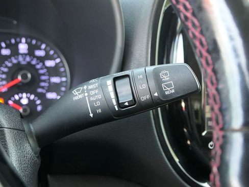 Used 2020 Kia Soul GT-Line Turbo FWD image 17