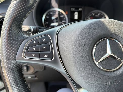 Used 2023 Mercedes-Benz Metris Passenger image 18