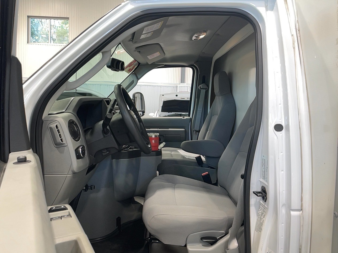 Used 2024 Ford E-450 and Econoline 450 Super Duty w/ Power Windows & Locks Group RWD image 10