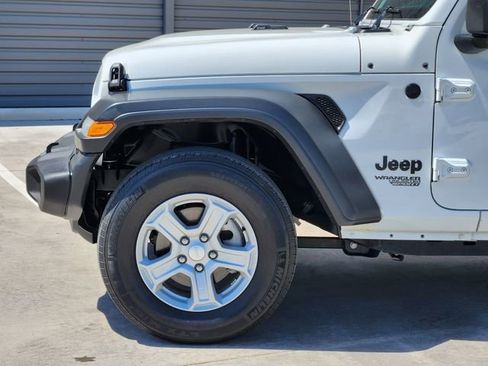 Used 2021 Jeep Wrangler Unlimited Sport image 9