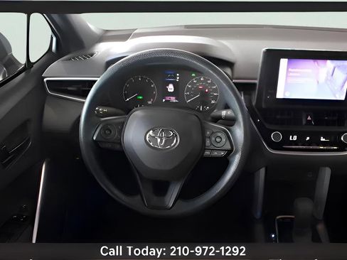 Used 2024 Toyota Corolla Cross AWD Hybrid image 24
