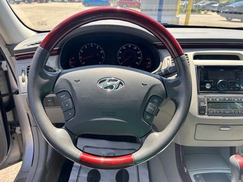 Used 2007 Hyundai Azera Limited FWD image 25