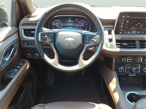 Used 2024 Chevrolet Tahoe High Country AWD/4WD image 17