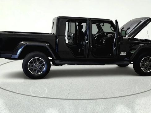 Used 2022 Jeep Gladiator Overland w/ Cold Weather Group AWD/4WD image 13