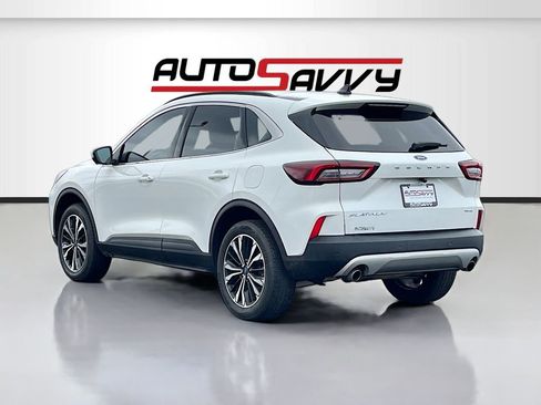 Used 2025 Ford Escape Platinum w/ Premium Technology Package AWD/4WD image 5