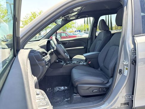 New 2026 Subaru Forester Premium AWD/4WD image 13