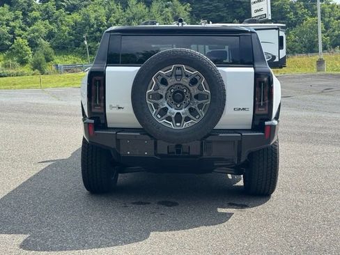 New 2026 GMC Hummer EV SUV AWD/4WD image 6