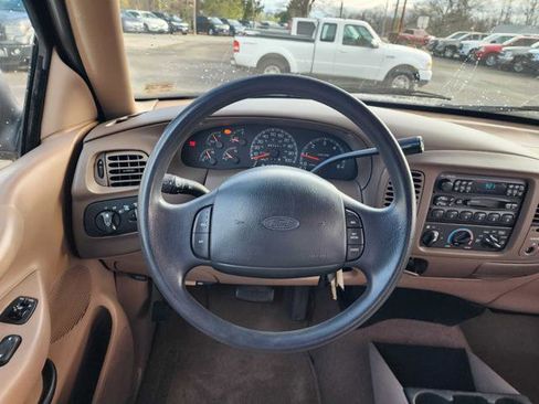 Used 1998 Ford F150 XLT image 19