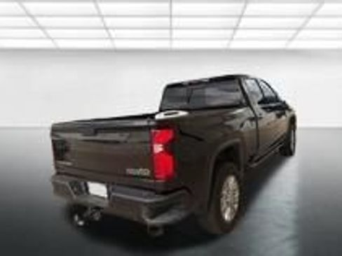 Used 2023 Chevrolet Silverado 2500 High Country w/ LPO, Hitch Package AWD/4WD image 2