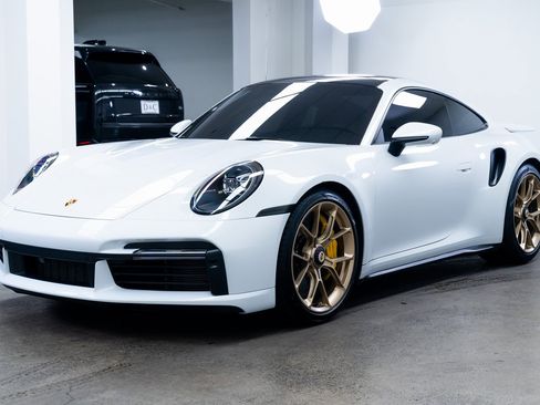 Used 2022 Porsche 911 Turbo S image 3