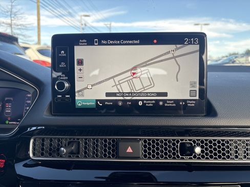 Used 2022 Honda Civic Sport Touring image 3