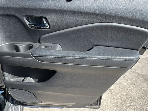 Used 2018 Honda Pilot Touring image 27