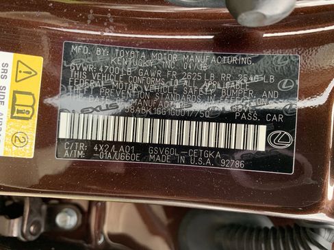 Used 2016 Lexus ES 350 w/ Premium Package w/Wood Trim FWD image 36