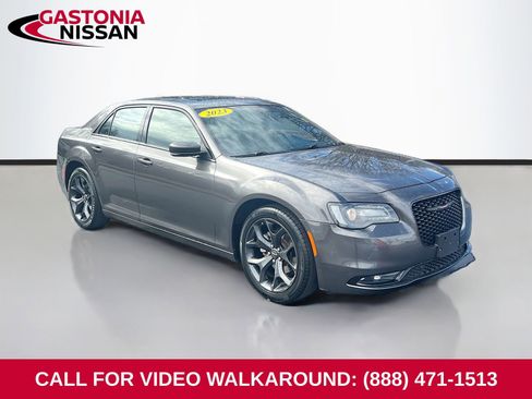 Used 2023 Chrysler 300 S image 1