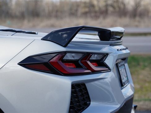 Used 2023 Chevrolet Corvette Stingray Premium Conv w/ Z51 Performance Package image 25