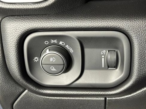 Used 2026 RAM 2500 Big Horn AWD/4WD image 22