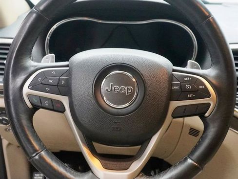 Used 2016 Jeep Grand Cherokee Limited w/ Luxury Group II image 12