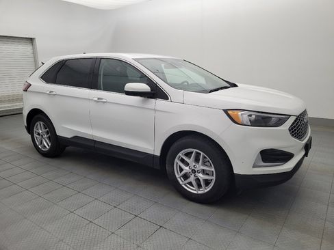 Used 2023 Ford Edge SEL image 11
