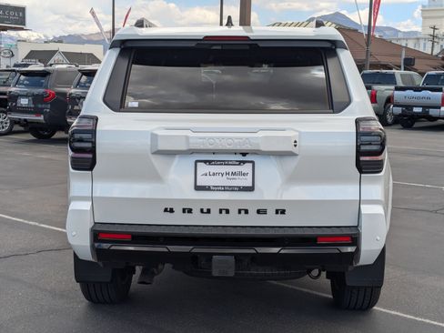 New 2026 Toyota 4Runner TRD Sport AWD/4WD image 4