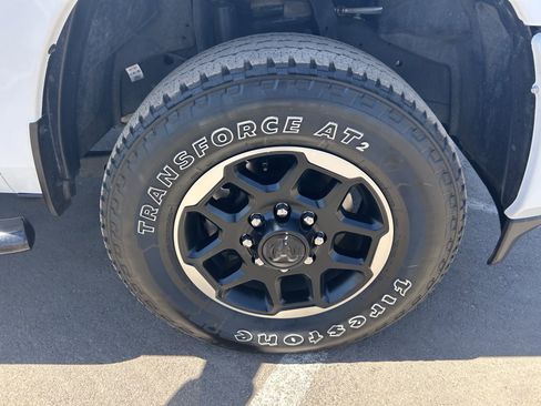 Used 2025 RAM 2500 Laramie AWD/4WD image 9